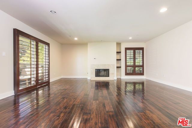 7249 Franklin Avenue 201, Los Angeles, CA 90046