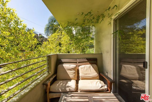 7249 Franklin Avenue 201, Los Angeles, CA 90046