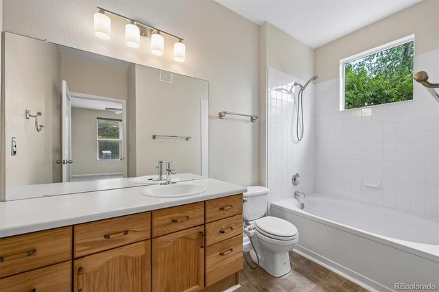 14333 E 1st Drive 102, Aurora, CO 80011