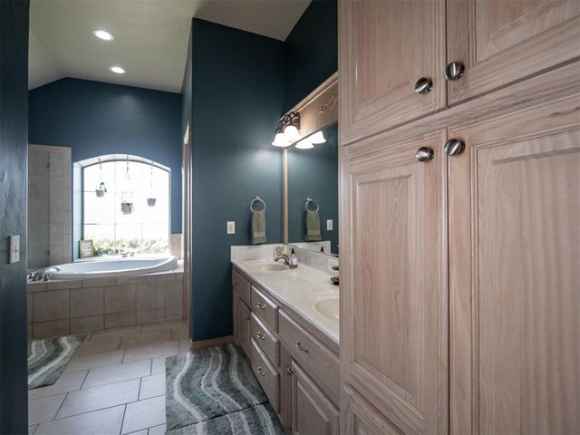 2121 SW 30th Street, Oklahoma City, OK 73119