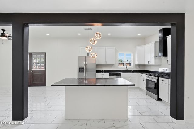 5497 S Canada Drive, Tucson, AZ 85706
