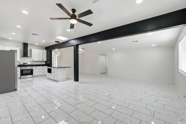 5497 S Canada Drive, Tucson, AZ 85706