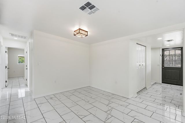 5497 S Canada Drive, Tucson, AZ 85706