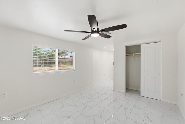 5497 S Canada Drive, Tucson, AZ 85706