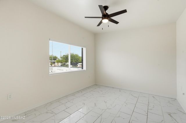 5497 S Canada Drive, Tucson, AZ 85706