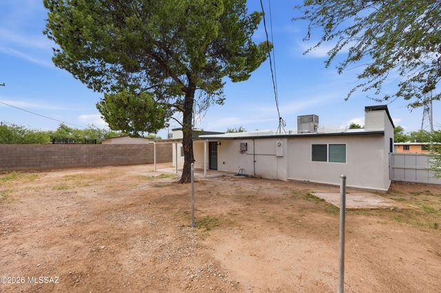 5497 S Canada Drive, Tucson, AZ 85706