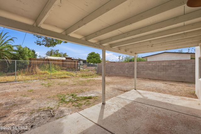 5497 S Canada Drive, Tucson, AZ 85706