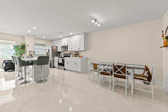 5265 Lakefront Boulevard C, Delray Beach, FL 33484