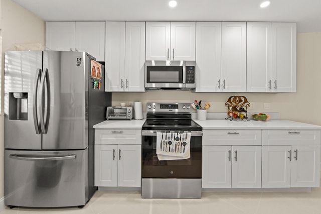 5265 Lakefront Boulevard C, Delray Beach, FL 33484