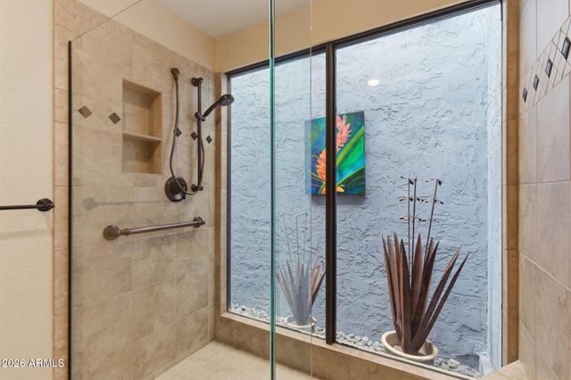 7644 E SANDALWOOD Drive, Scottsdale, AZ 85250