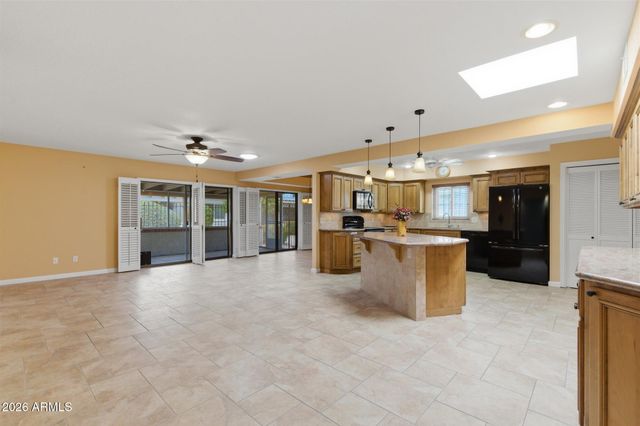 7644 E SANDALWOOD Drive, Scottsdale, AZ 85250