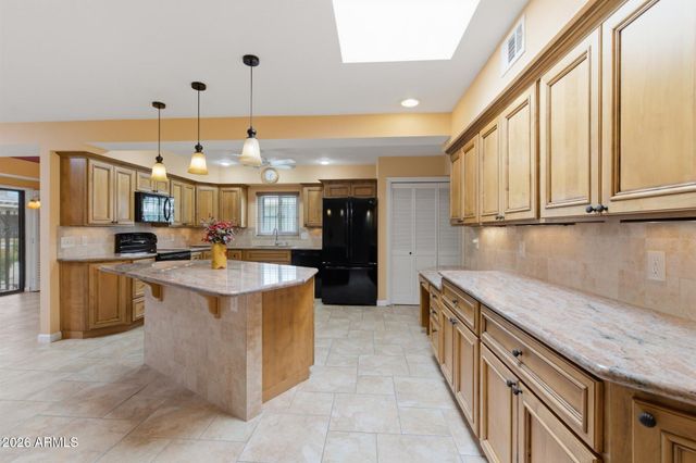 7644 E SANDALWOOD Drive, Scottsdale, AZ 85250