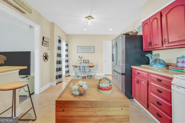 216 Deep Water Road, Mansfield, GA 30055