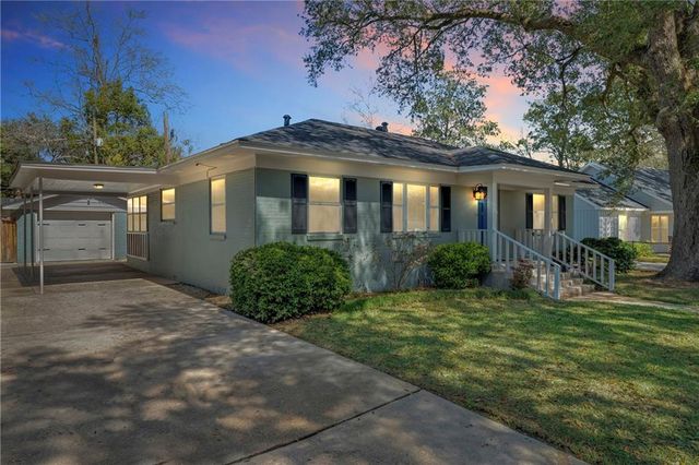 2852 Thornhill Drive, Mobile, AL 36606