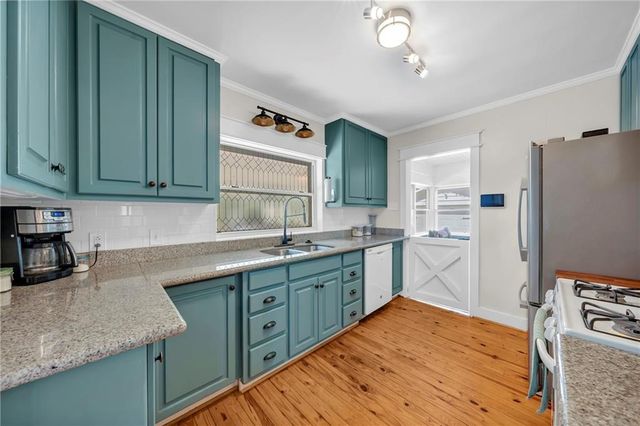 2852 Thornhill Drive, Mobile, AL 36606