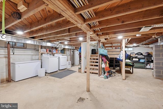 405 EDWARDS FERRY RD NE, Leesburg, VA 20176