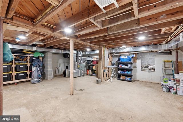 405 EDWARDS FERRY RD NE, Leesburg, VA 20176