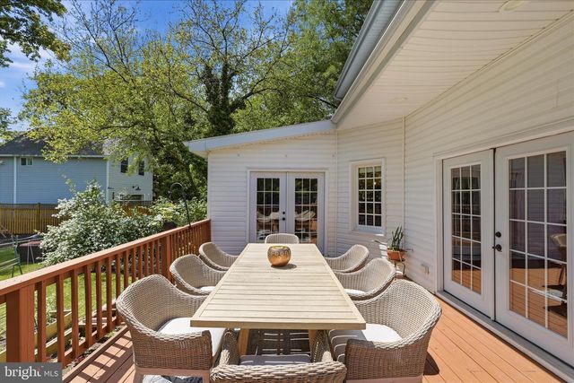 405 EDWARDS FERRY RD NE, Leesburg, VA 20176