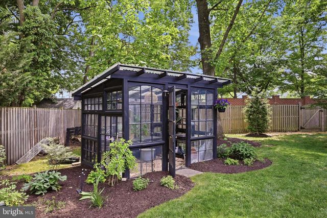 405 EDWARDS FERRY RD NE, Leesburg, VA 20176