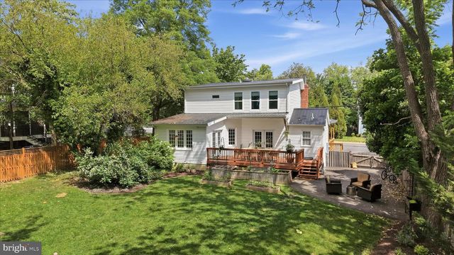 405 EDWARDS FERRY RD NE, Leesburg, VA 20176