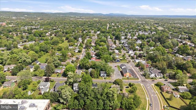 405 EDWARDS FERRY RD NE, Leesburg, VA 20176