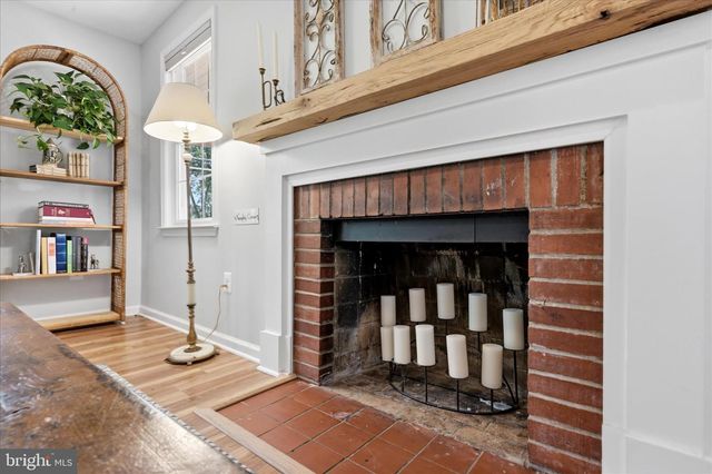 405 EDWARDS FERRY RD NE, Leesburg, VA 20176
