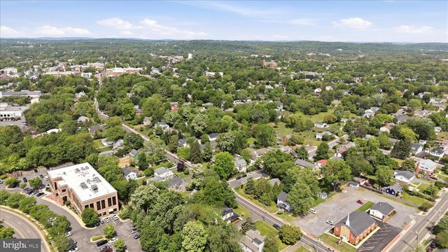 405 EDWARDS FERRY RD NE, Leesburg, VA 20176