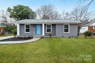 4501 Knollcrest Drive, Charlotte, NC 28208