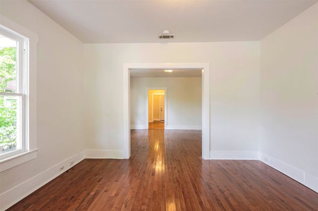 1212 Hawthorne Avenue, Fort Worth, TX 76110