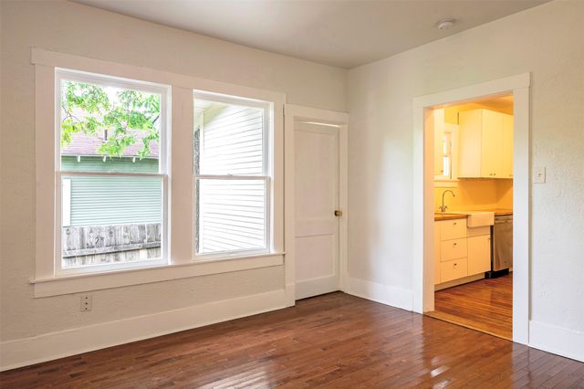 1212 Hawthorne Avenue, Fort Worth, TX 76110