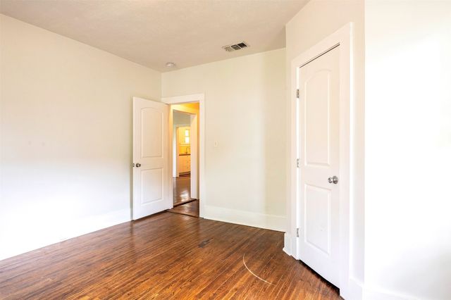 1212 Hawthorne Avenue, Fort Worth, TX 76110