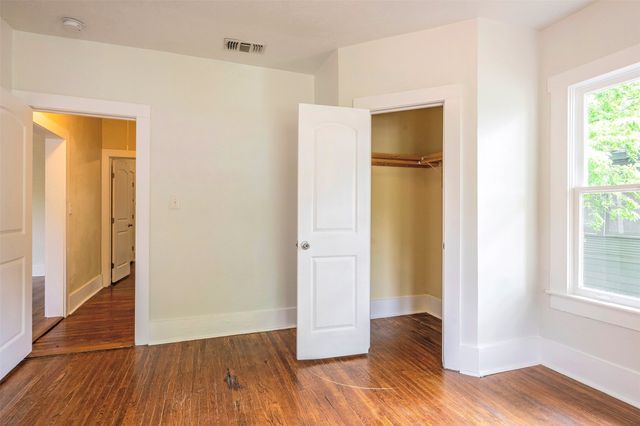 1212 Hawthorne Avenue, Fort Worth, TX 76110