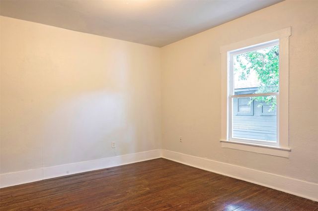 1212 Hawthorne Avenue, Fort Worth, TX 76110