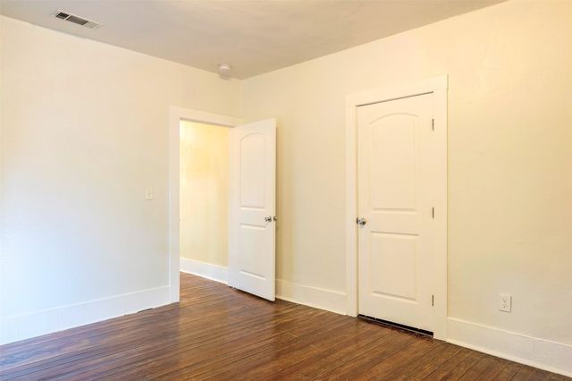 1212 Hawthorne Avenue, Fort Worth, TX 76110