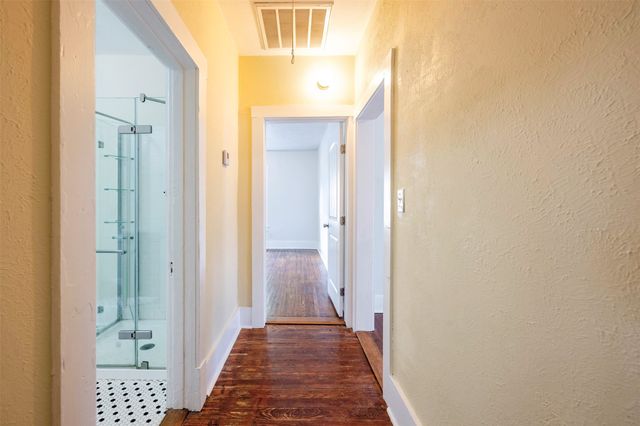 1212 Hawthorne Avenue, Fort Worth, TX 76110