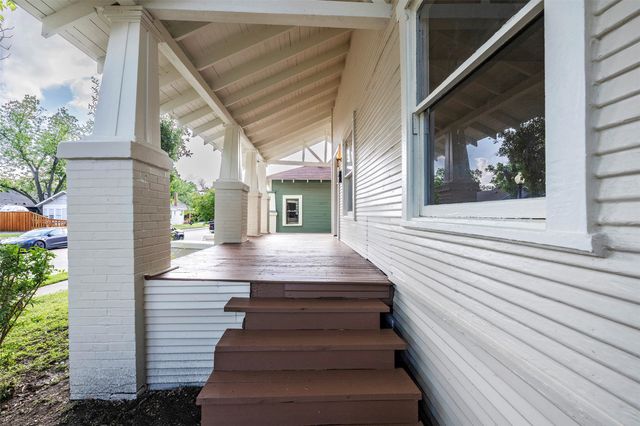 1212 Hawthorne Avenue, Fort Worth, TX 76110