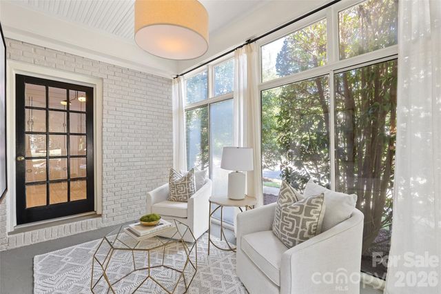 2000 Beverly Drive, Charlotte, NC 28207