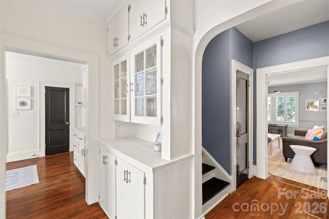 2000 Beverly Drive, Charlotte, NC 28207