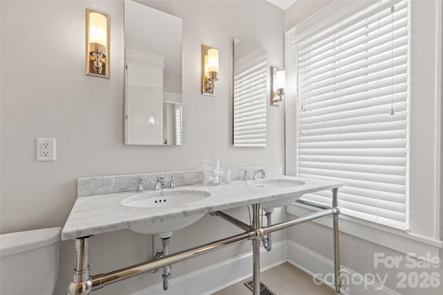 2000 Beverly Drive, Charlotte, NC 28207