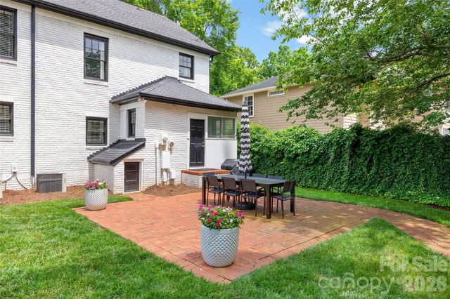 2000 Beverly Drive, Charlotte, NC 28207