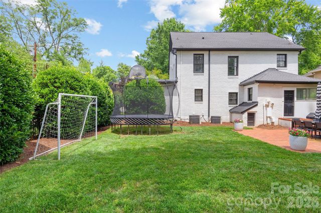 2000 Beverly Drive, Charlotte, NC 28207