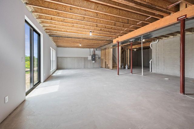 N66W21485 Sagebrush DRIVE, Menomonee Falls, WI 53051