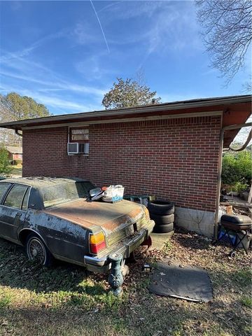 381 Dollar Mill Court SW, Atlanta, GA 30331