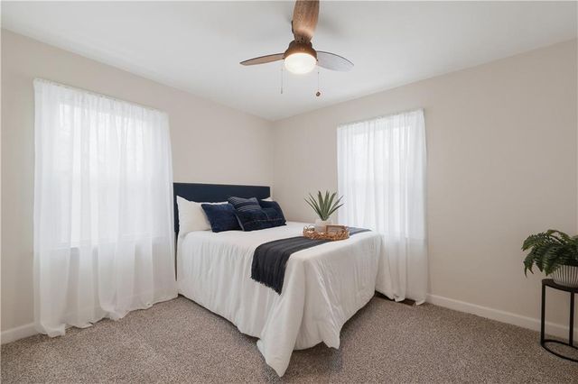 1316 W 29th Terrace S, Independence, MO 64052