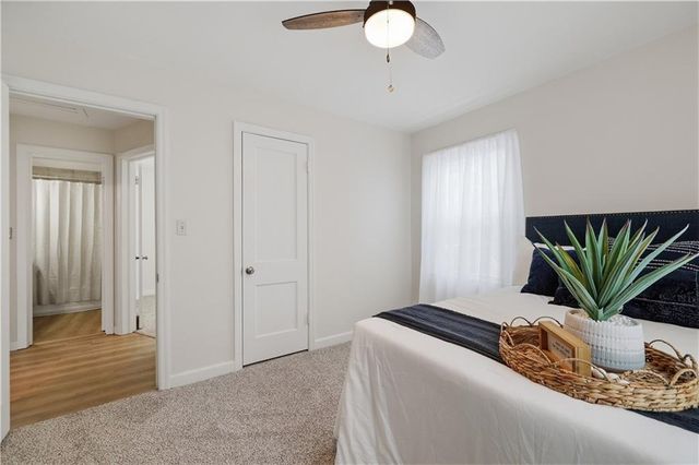 1316 W 29th Terrace S, Independence, MO 64052