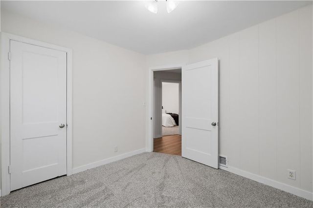 1316 W 29th Terrace S, Independence, MO 64052