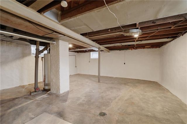 1316 W 29th Terrace S, Independence, MO 64052