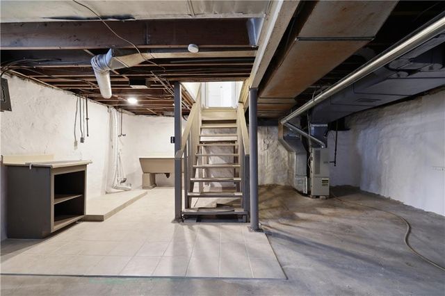 1316 W 29th Terrace S, Independence, MO 64052