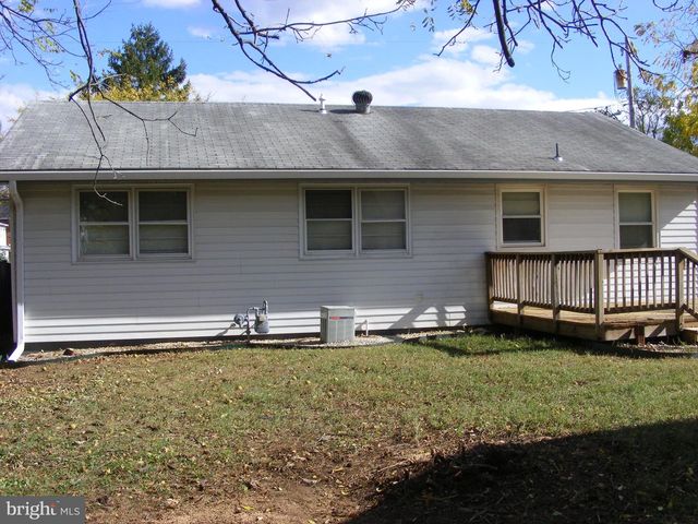 239 CHESTNUT ST, Winchester, VA 22601