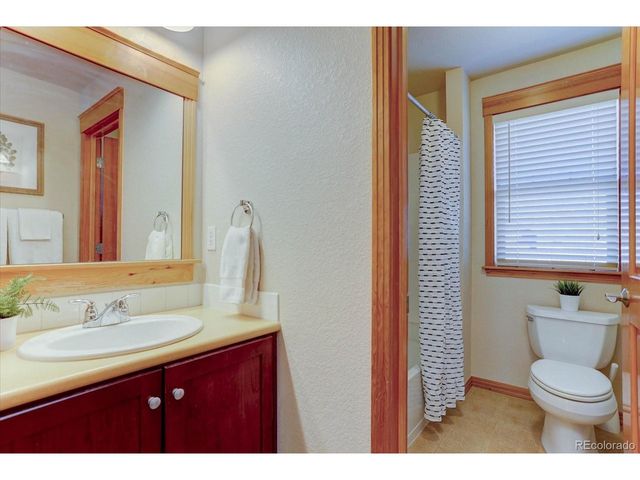 2665 Iola St, Denver, CO 80238